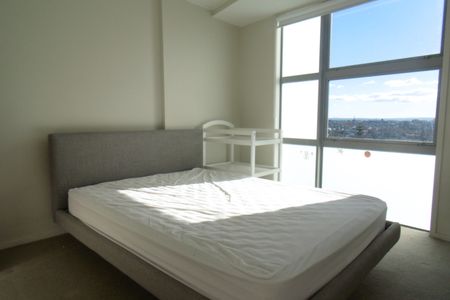 Eclipse Apartments 2 bedroom fully furnished - Photo 3