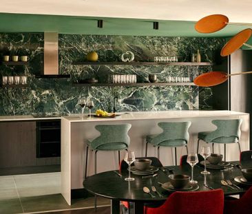 3 bedroom flat to rent - Photo 6