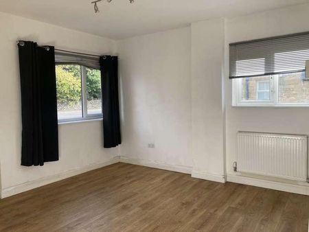 Burford Road, Lechlade, GL7 - Photo 3