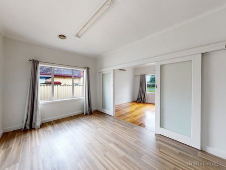 383 Geelong Road, Kingsville - Photo 4