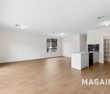 6A Woodstock Ave, Christie Downs SA 5164 - House For Rent | Domain - Photo 2