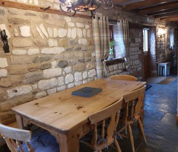 2 bedroom semi-detached house to rent - Photo 3