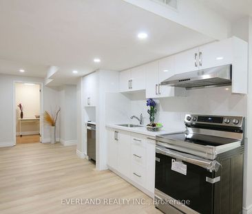 For Lease - 38 Kimberly Court Unit# Basement, Richmond Hill, Ontario - Photo 3