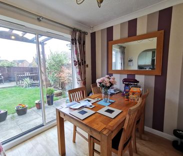 3 bedroom end of terrace house to rent - Photo 5