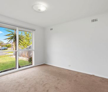 4 Bedroom Home in Quiet Court - Photo 3