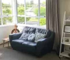 Cozy three-bedroom home available for rent! - Photo 4