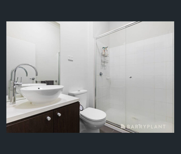 Modern, Low-Maintenance Living in the Heart of Point Cook - Photo 6