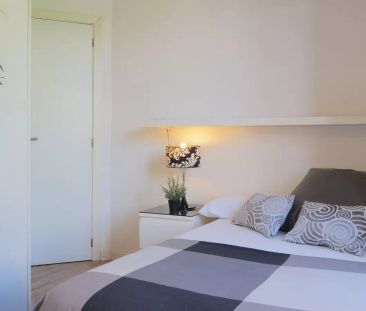 3-bedroom apartment for rent in Sol - Photo 2