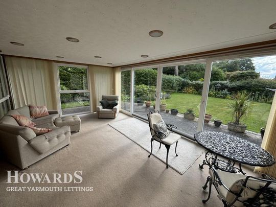 4 bedroom detached house to rent - Photo 1