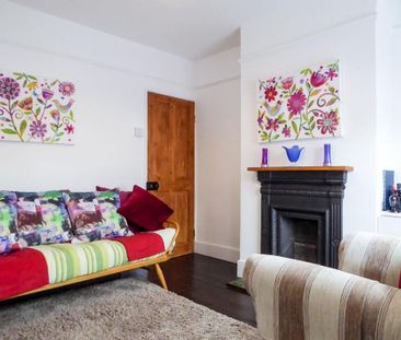 2 bedroom terraced house to rent - Photo 2