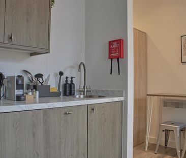 Bond Street, Bristol - Photo 3