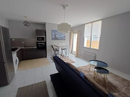 RARE - Charmant T2 meublé avec grande terrasse ? Vieux Tours - Photo 2