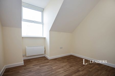2 bedroom apartment to rent St. Peters Gardens, Marefair, Northampton, Northamptonshire, NN1 - Photo 2