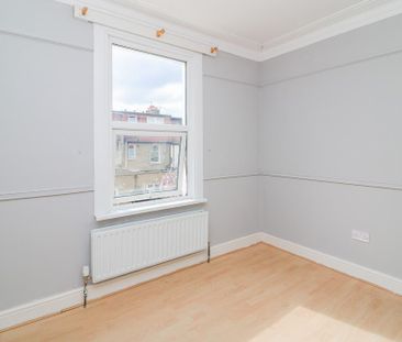 4 bedroom terraced house to rent - Photo 6