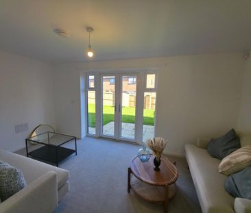 2 bedroom semi-detached house to rent - Photo 1