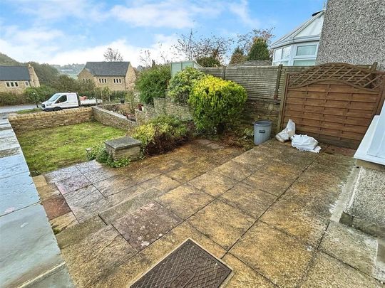 3 bedroom semi-detached house to rent - Photo 1