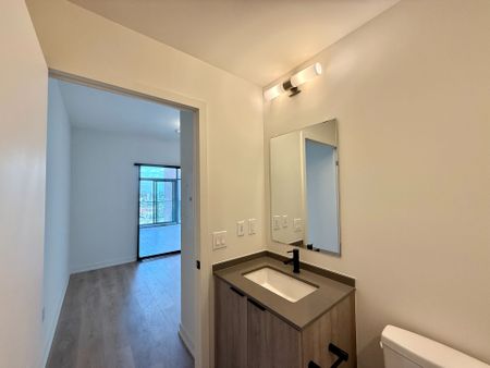 For Lease - 181 Sterling Road Unit# UPH 06, Toronto, Ontario - Photo 4