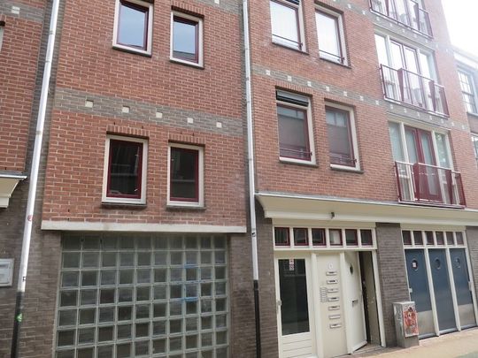 Verhuurd: Eerste Rozendwarsstraat, 1016 PC Amsterdam - Photo 1