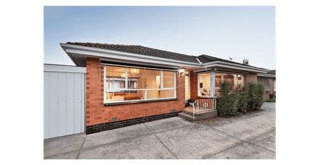 Stylishly Renovated 2-Bedroom Unit in Prime Carnegie Location - Photo 2