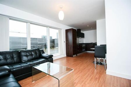 Sinope, Birmingham - Photo 3