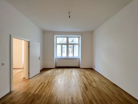 Ruhige 2-Zimmer-Altbauwohnung mit Terrasse - Photo 4