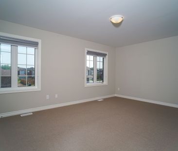 For Lease - 242 Springfield Crescent, Clearview, Ontario - Photo 6