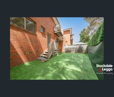 A peaceful retreat with urban convenience - Photo 6