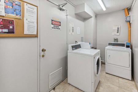 Park Victoria Apartments - 1 Bedroom - Photo 2