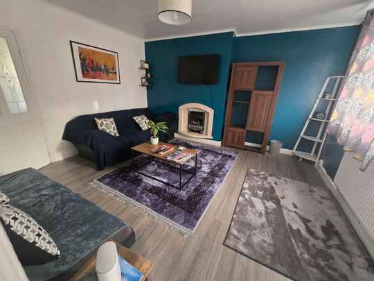 3 Bed Semi-Detached House, Manchester, M11 - Photo 1