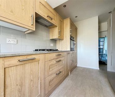 2 bedroom bungalow to rent - Photo 2