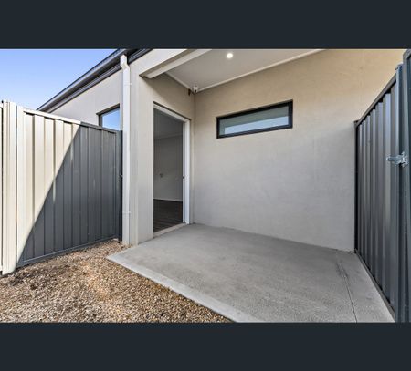 8 Wallangara Boulevard, Harkness, Vic 3337 - Photo 4