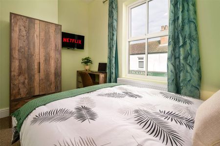 1 bedroom property to rent - Photo 5