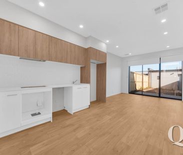 Modern Elegance in Aintree: Your Dream Home Awaits! - Photo 5