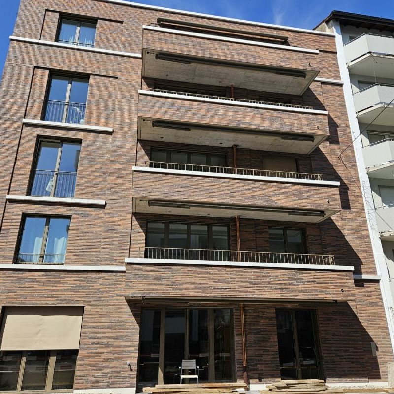 Neue 3.5 Zimmerwohnung an zentraler Lage - Photo 1