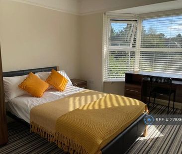 1 bedroom in a house share to rent - Photo 2