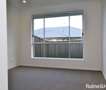 Brand new stunning 3-bedroom duplex - Photo 3