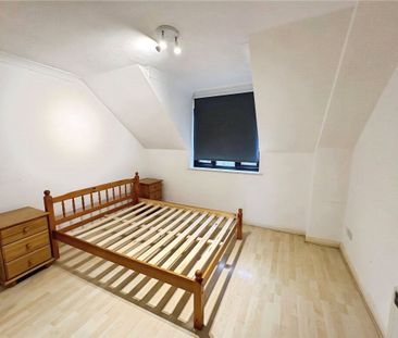 Brooklyn Road, Woking, Surrey, GU22 7US - Photo 6