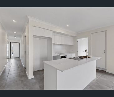 Stunning 4 Bedroom Home - Modern, Stylish & Ready to move in 17th A... - Photo 6