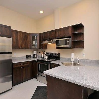 Pet Frie ndly2 Bedroom Suite Near Downtown - Photo 4