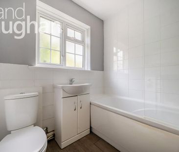 5 bedroom semi-detached house to rent - Photo 3