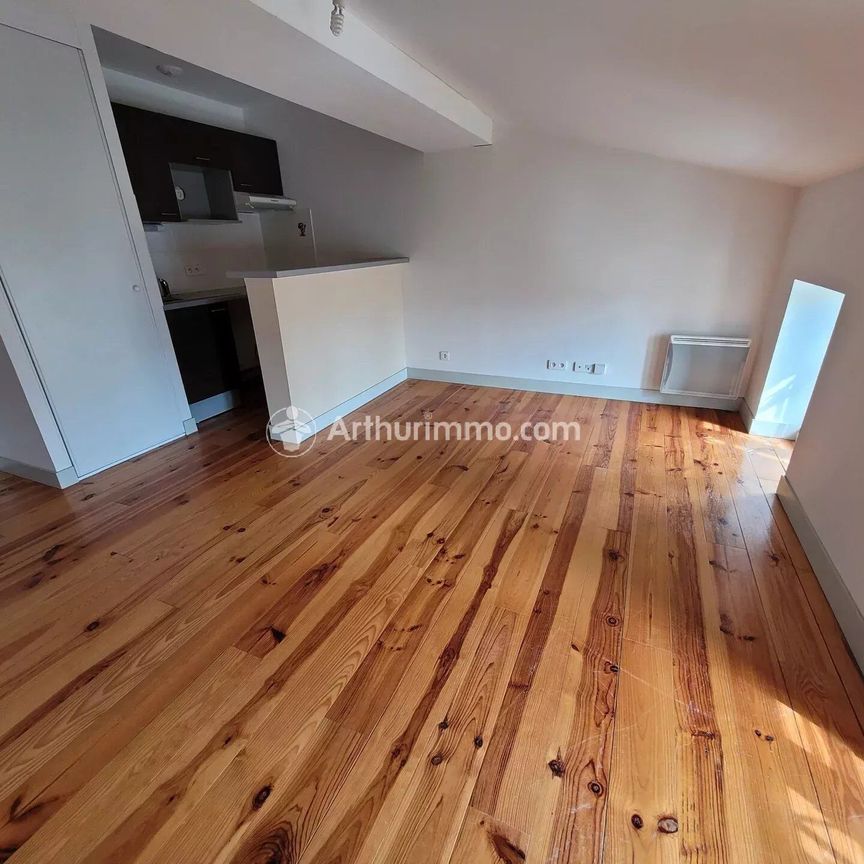 Location Appartement 2 pièces 35 m2 à Saint-Jean-d'Angély - Photo 1