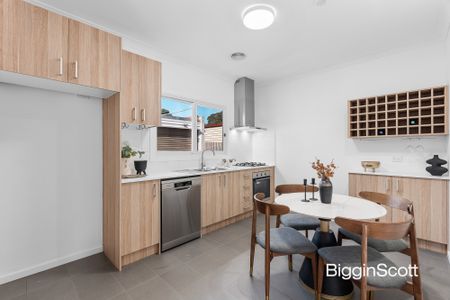 Spacious Family Home in a Prime Boronia Location - Photo 4