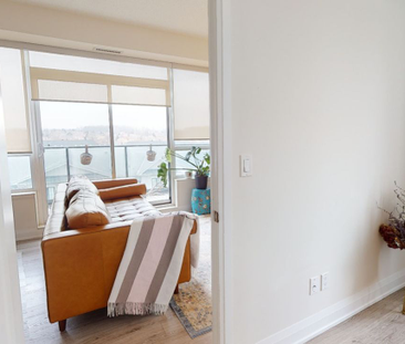 For Lease - 396 Highway 7 Avenue Unit# 602, Richmond Hill, Ontario - Photo 3
