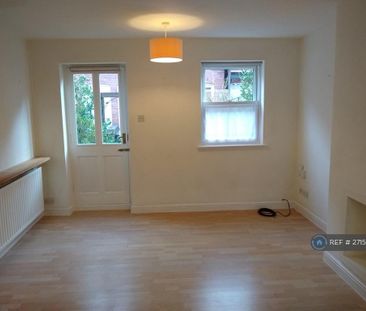 2 bedroom end of terrace house to rent - Photo 1