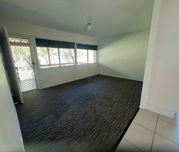 FOR RENT – 3 Bedroom house with Granny Flat - Photo 1