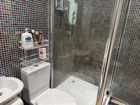 1 bedroom detached house to rent - Photo 4