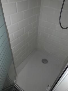 Location Appartement 1 pièce 23m² LYON 7ème - Photo 4