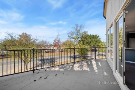 7A Lexton Street, Lake Wendouree - Photo 2