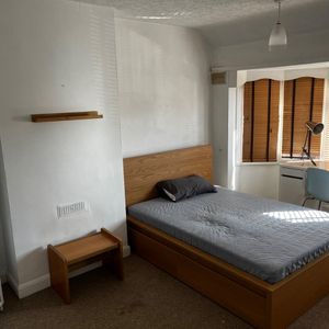 Room in a Shared House, Glendower Road, B42 - Photo 2