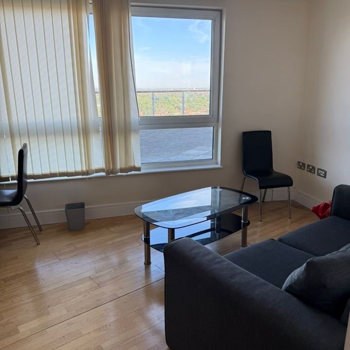 Room in a Shared Flat, High Road, IG1 - Photo 1